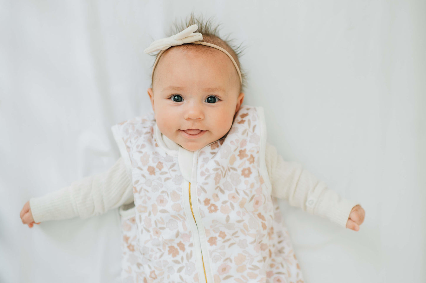 Dainty Floral Wearable Minky Blanket