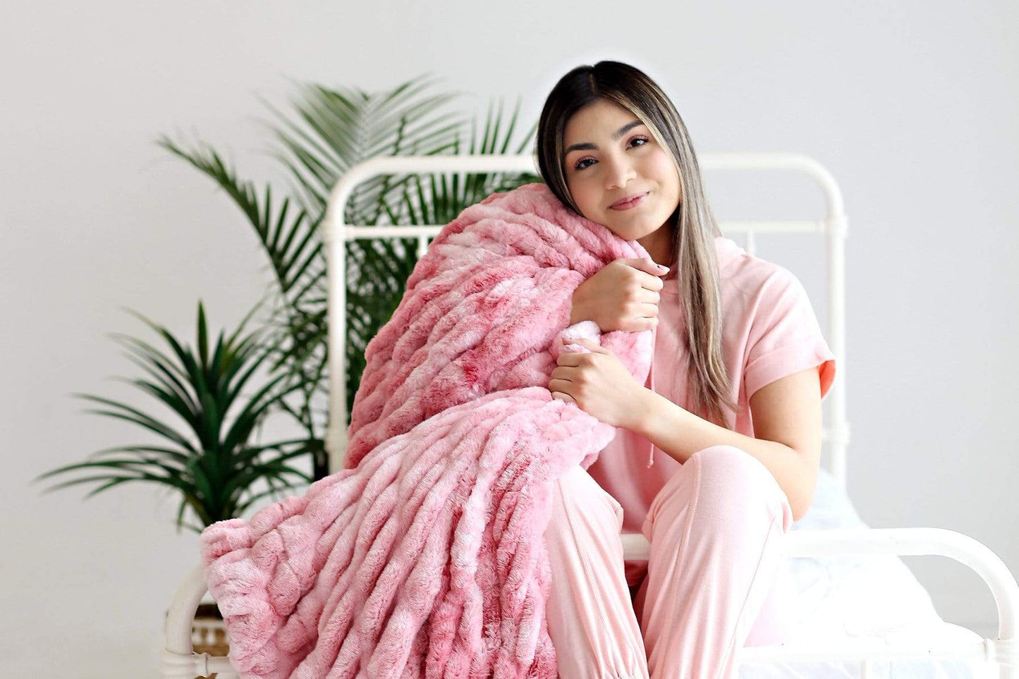 Hugs Cotton Candy Pink Blanket